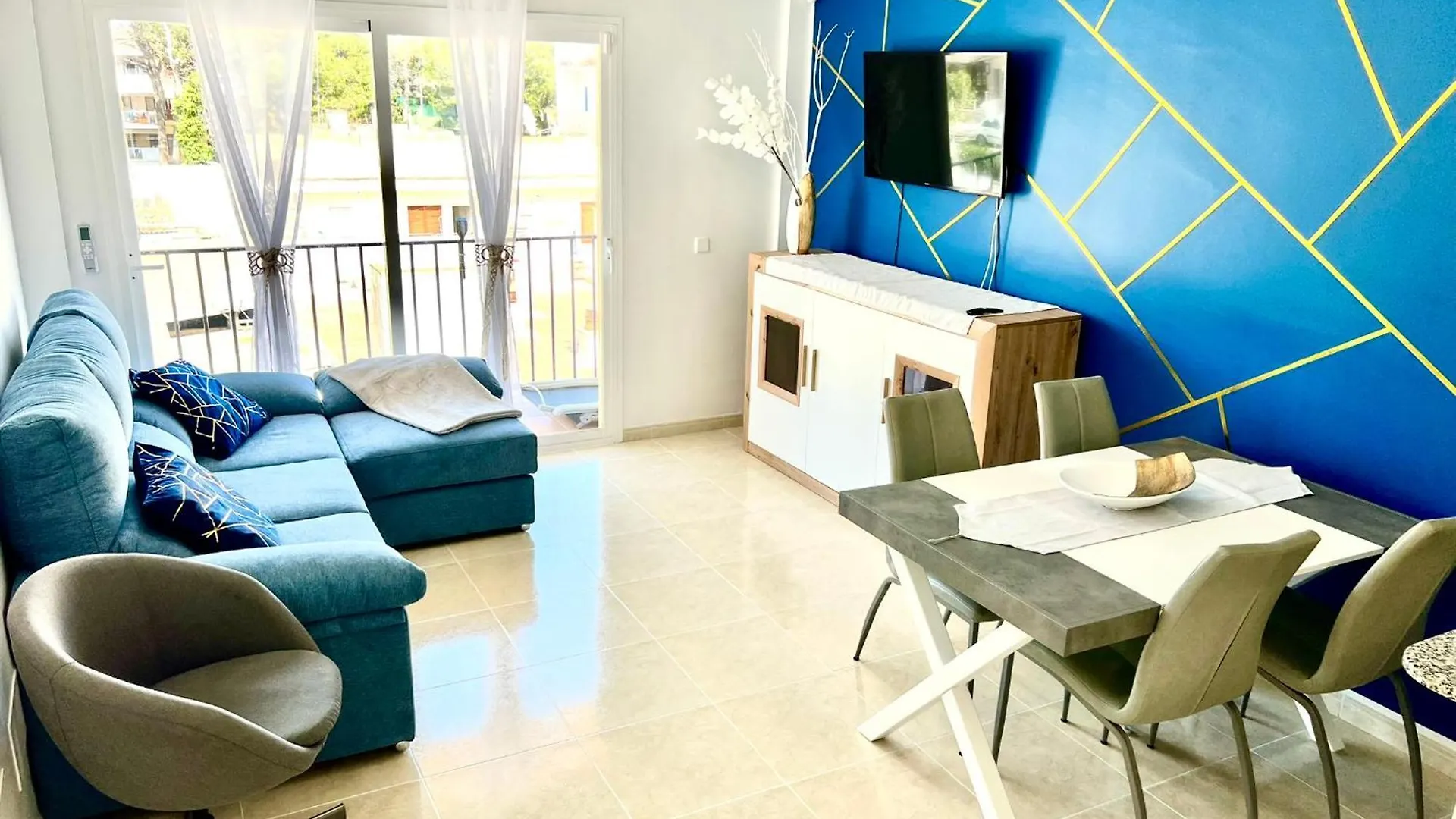 Apt Kandinsky Mallorca S'illot Apartmán